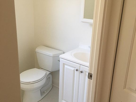 5th image of 4847 N Kimball Ave #2D