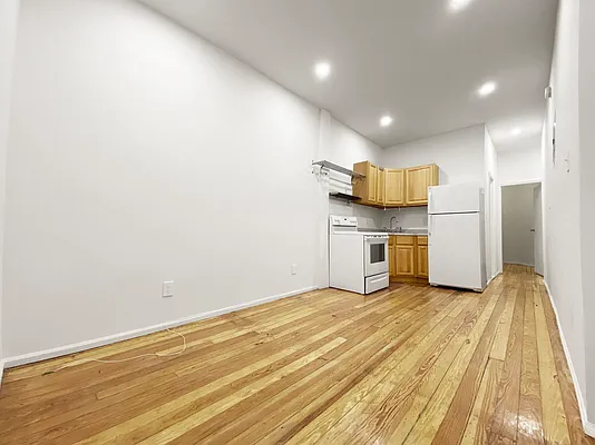 Rented by Coda Real Estate NYC | media 12