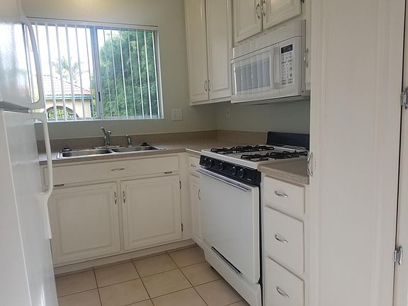 3rd image of 3654 42nd St APT 2