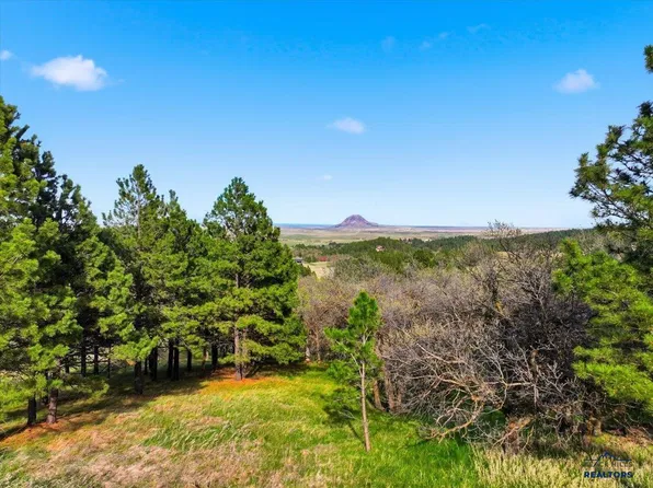7 Prairie View Loop, Whitewood, SD 57793