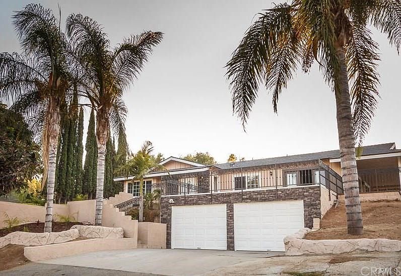 1st image of 884 Corona Ave