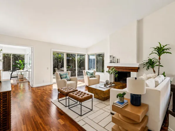 32 Lido Cir, Redwood City, CA 94065