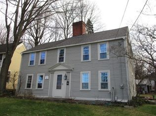 358 Main St, Groveland, MA 01834