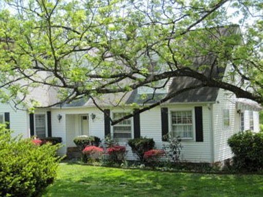 2nd image of 5504 Peyton Pl