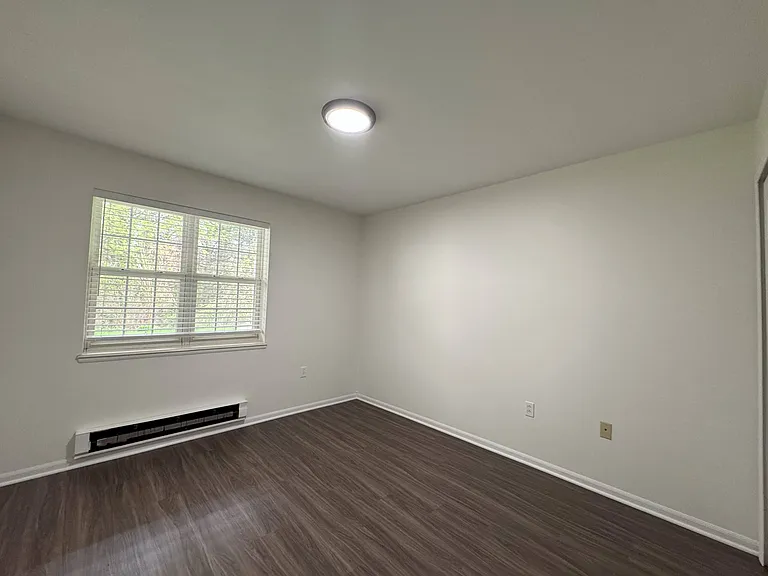 Crown Ridge Apartments — Photo 19