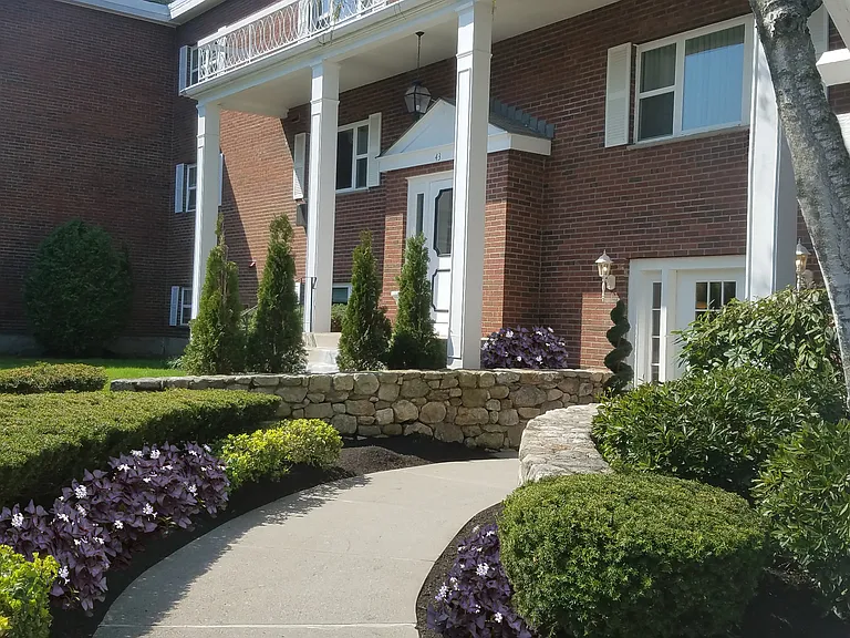 Sheridan Apartments — Photo 12