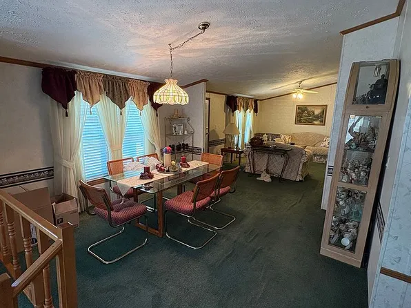 8730 Dogwood, Kalamazoo, MI 49009