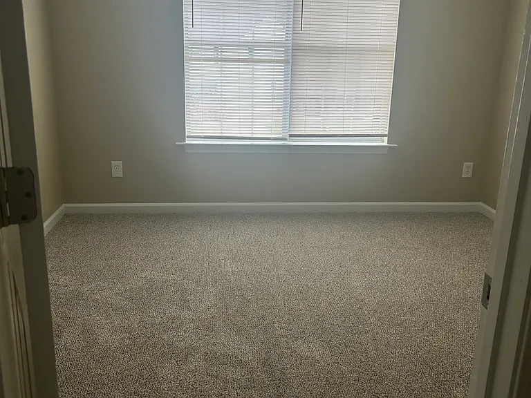 620 Aspen Brook Dr — Photo 3