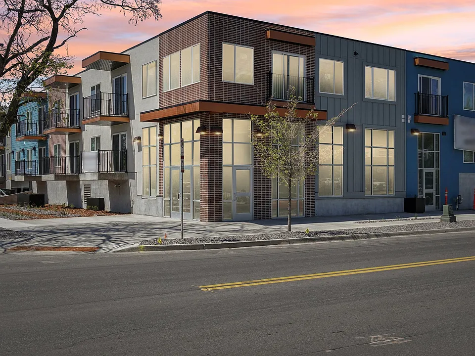 Building Photo 5