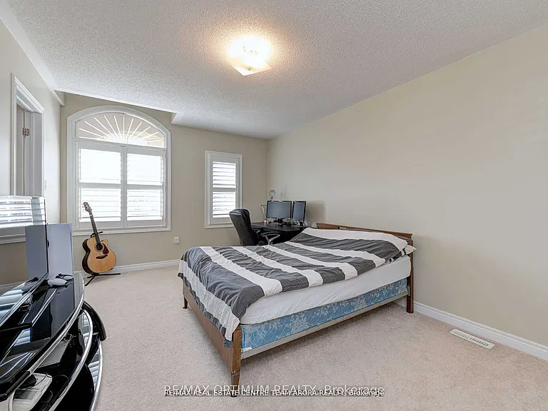 3 Bittersweet Rd — Photo 23