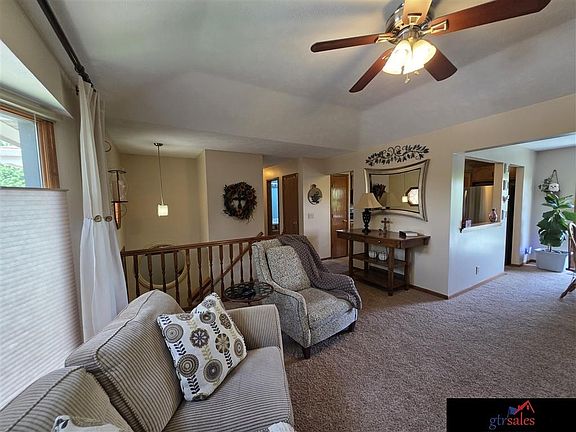 4th image of 3306 S 152nd Avenue Cir