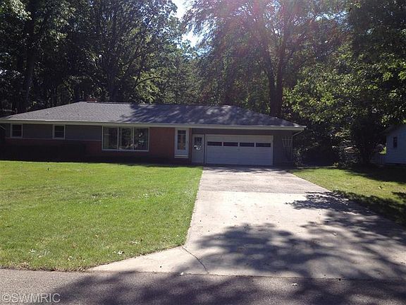 2nd image of 1170 Wintergreen Dr