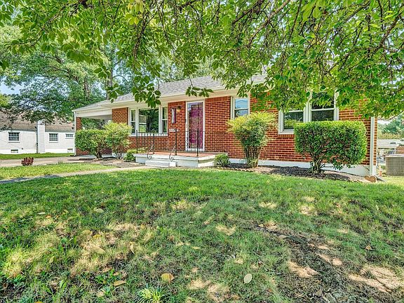 2nd image of 2723 Richard Ave NE