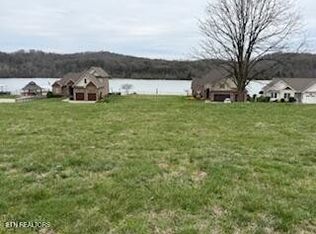 126 Cape Lookout Lgt, Loudon, TN 37774