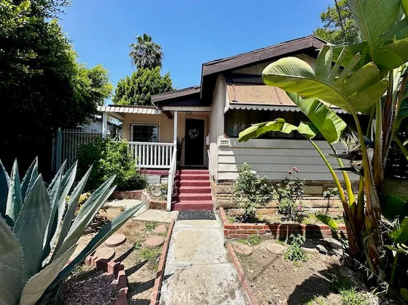 4201 Clayton Ave, Los Angeles, CA 90027