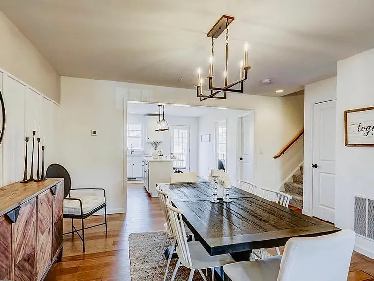 232 Highland Ct — Photo 5