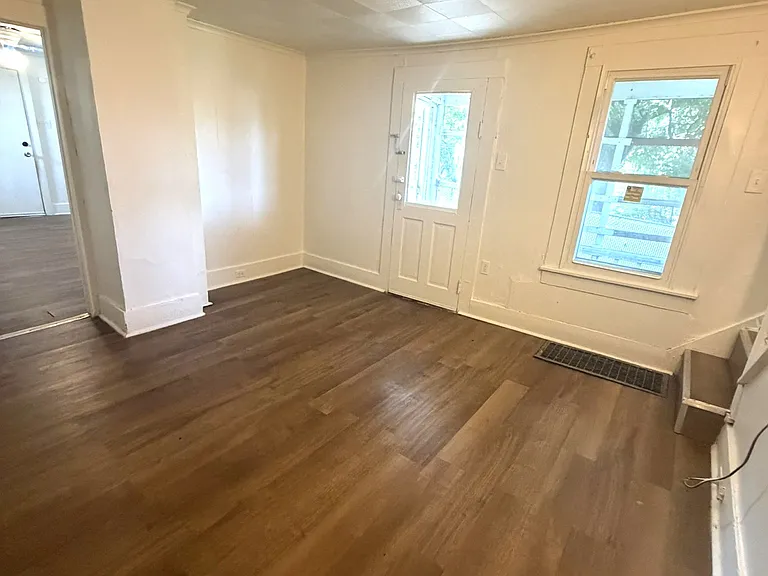 611 Deacon St — Photo 4