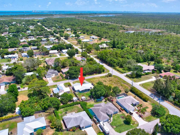 6107 Hickory Drive, Fort Pierce, FL 34982