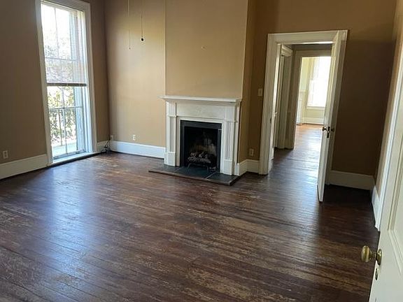 3rd image of 423 E Saint Julian St #423
