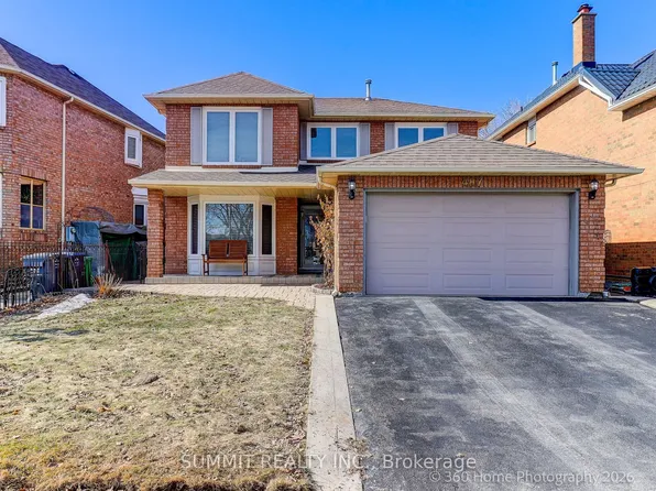 487 Bud Gregory Blvd, Mississauga, ON L4Z 2K7