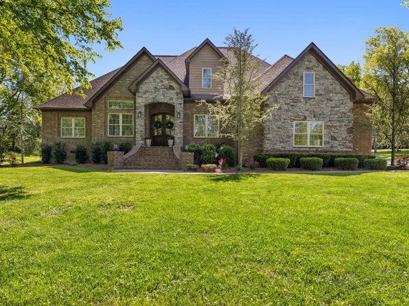 1234 Rock Springs Rd, Bethpage, TN 37022