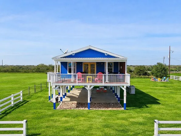 1919 Anderson Ave, Port Bolivar, TX 77650