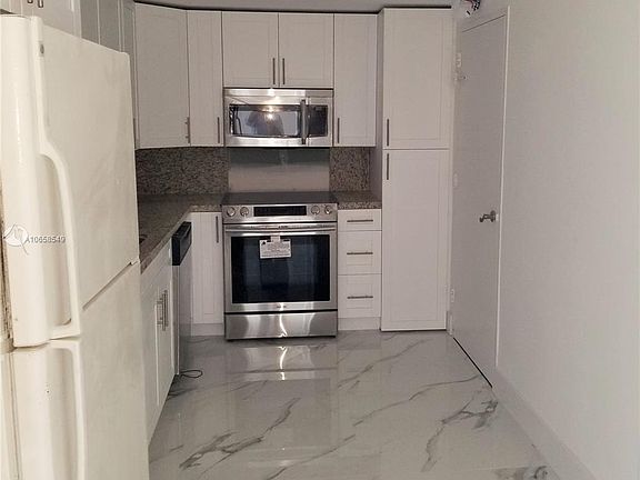 4th image of 4001 S Ocean Dr APT 14C