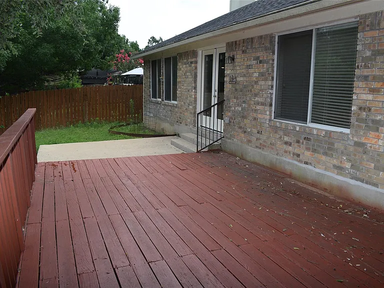 2418 Willow Way — Photo 24