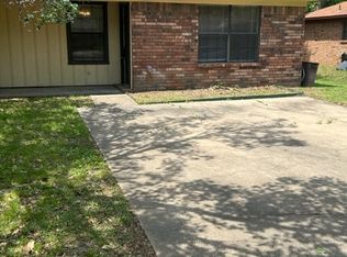 3925 Eastwood Dr #B, Texarkana, AR 71854