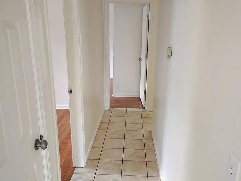 25634 Packard St — Photo 6