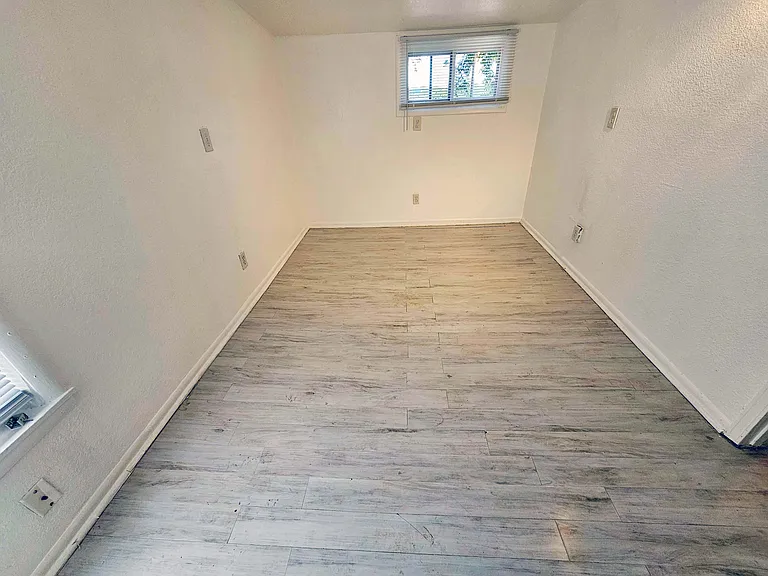 2nd Floor S. Bedroom