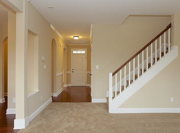 2nd image of 601 Savannah Dr