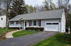1st image of 26 Woodland Dr