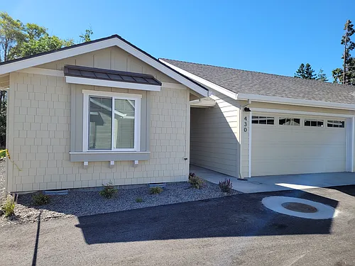 430 Village Ct Photo 1