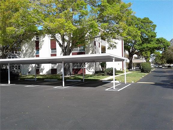 2nd image of 5880 38th Ave N APT 201