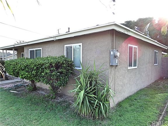 5th image of 8966 Encina Ave