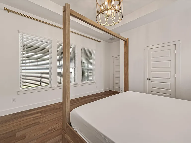 18406 Generous Ln — Photo 16