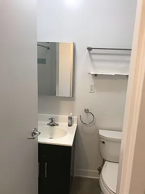 Rented by Flatiron Real Estate Advisors LLC | media 6