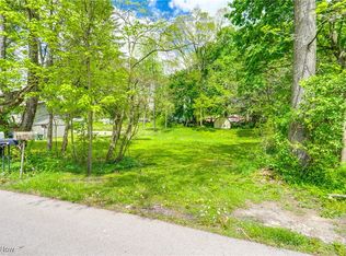 169 Evergreen St, Barberton, OH 44203