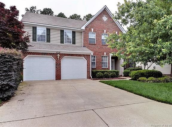 2nd image of 816 Holbrook Dr