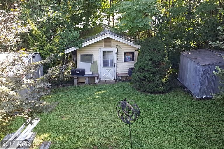 2nd image of 1707 Carter Ln