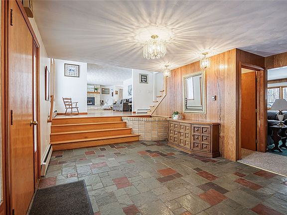 4th image of 2327 Gorham Rd