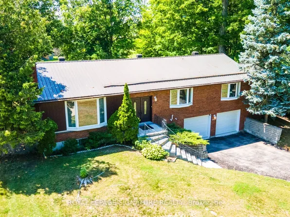 2948 Lillian St, Innisfil, ON L9S 2J6