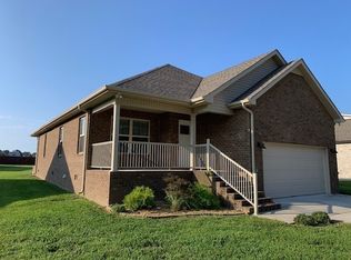 86 Blue Sky Ct, Tullahoma, TN 37388