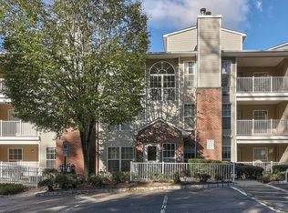2204 Schindler Ln #2204, Wayne, NJ 07470