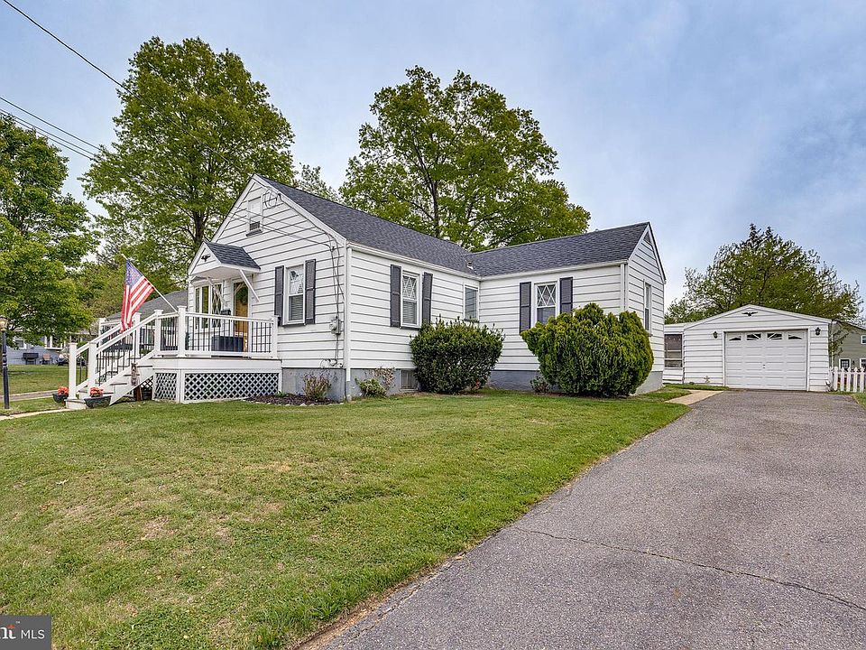 1st image of 217 Magnolia Ave