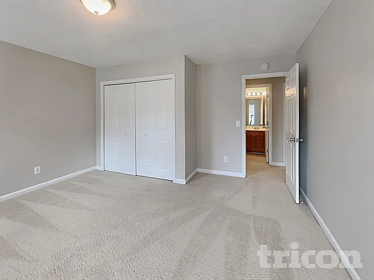 4549 Aladdin Ct — Photo 11