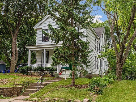 3rd image of 282 Harrison Ave