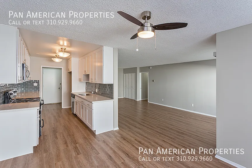 Building Photo - 6729 Springpark Ave #5