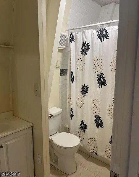 2 bed, 1.0 bath, $1,850 — Photo 4